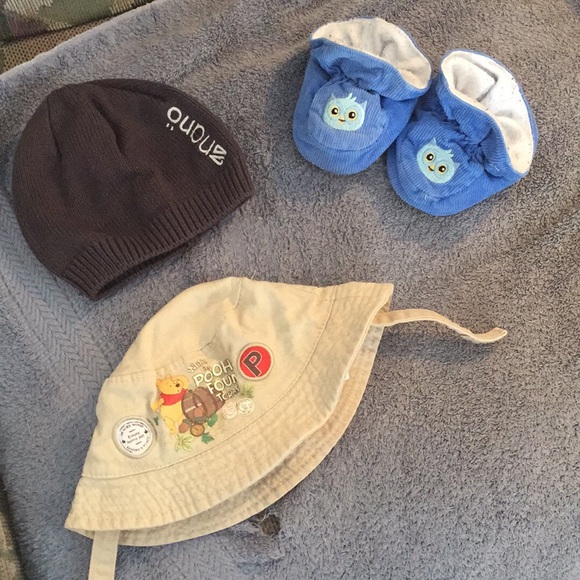 Baby boy items - Picture 3 of 3